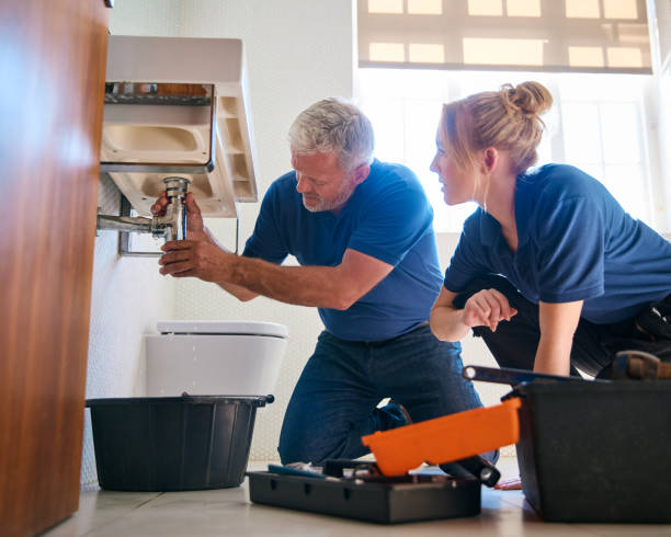 Best Commercial Plumbing Services  in Holly Springs, MS